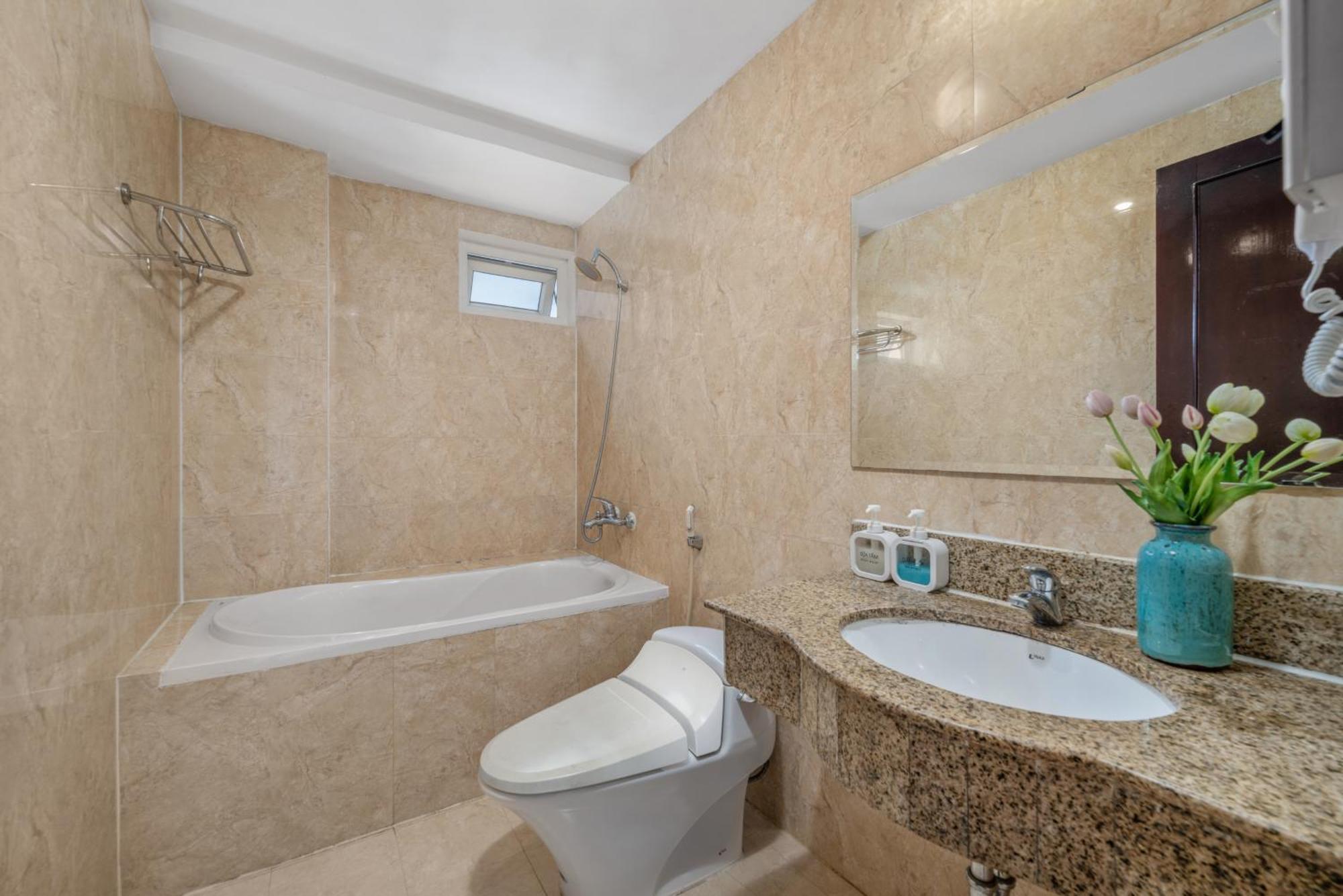 Vina Spa Hotel Hue Zewnętrze zdjęcie